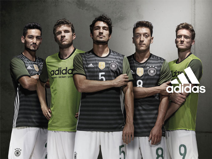 Das neue DFB Auswärtstrikot 2016 (foto adidas)